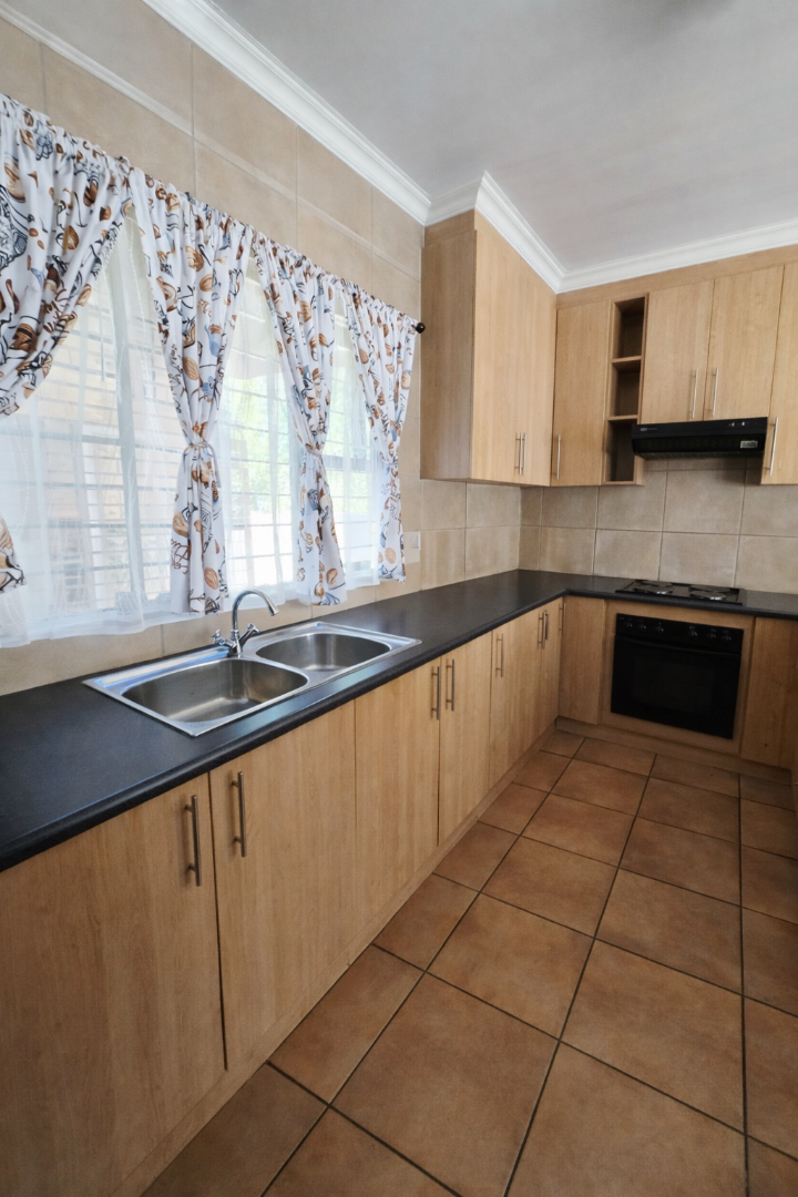 3 Bedroom Property for Sale in Flamwood North West